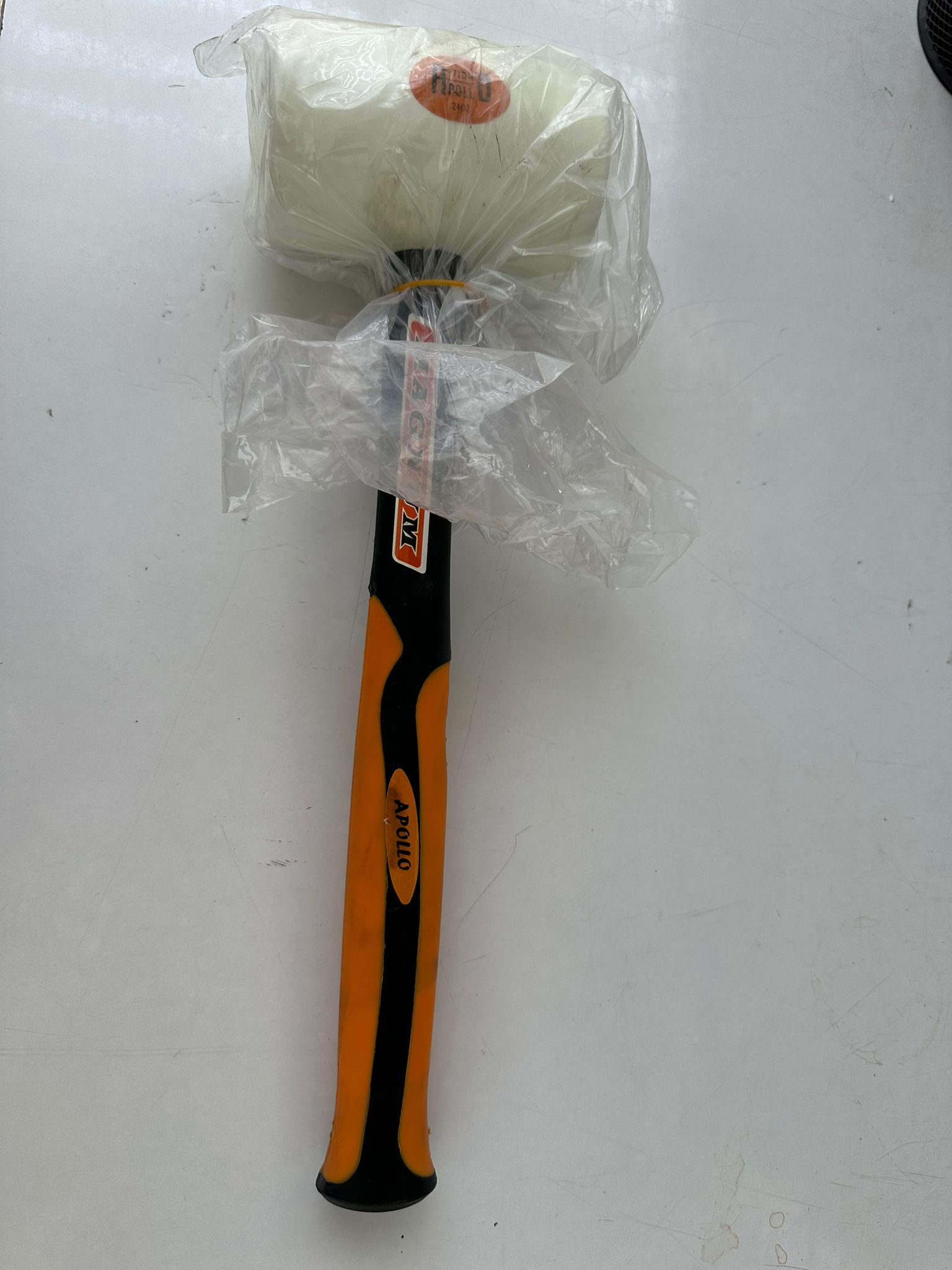 פטיש רצפים גדול פיבר 680 גרם מגנום